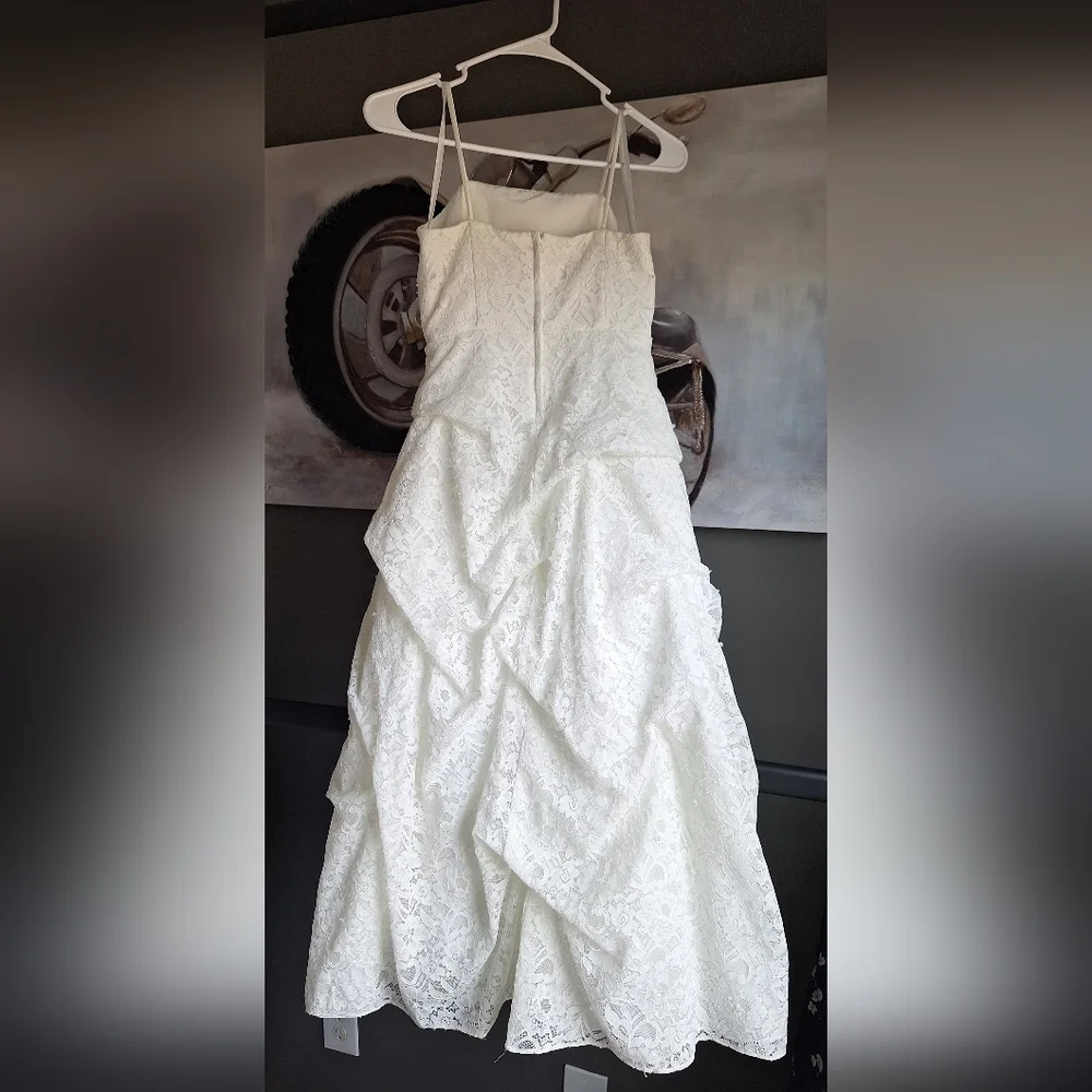 David's Bridal Elegant White Lace Dress - Picture 2 of 11